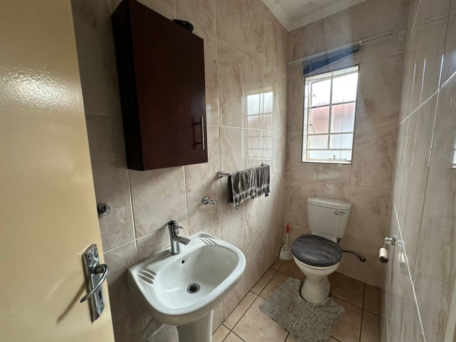 3 Bedroom Property for Sale in Waterkloof East North West